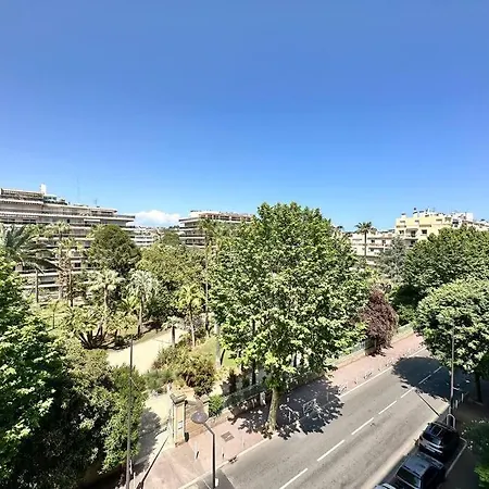 Superbe Vue - Clim- Plage& Restaurants 5min A Pied Lägenhet Antibes